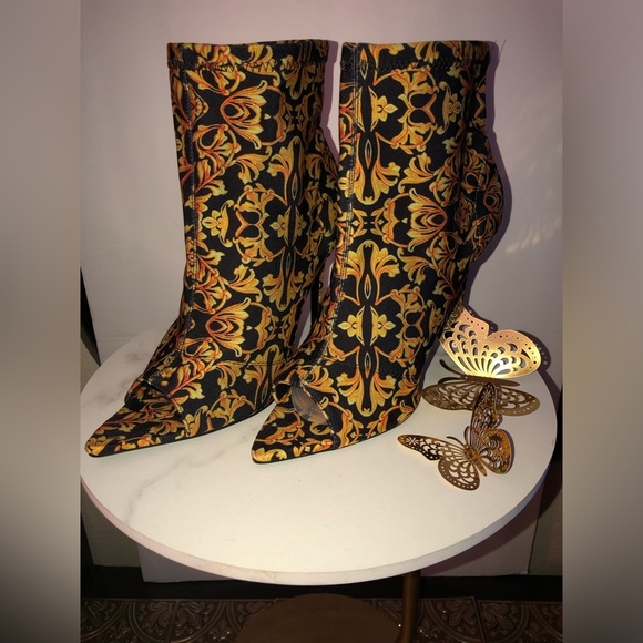 Cape Robin Black and Gold Patterned Peeptoe Heeled Boots size 9 - Picture 3 of 10